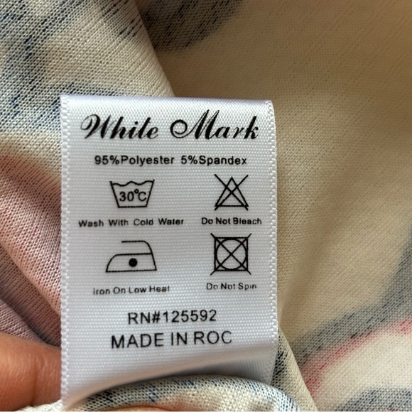 ❤️2/$15 or 3/$21❤️ NWT White Mark Bright Floral Flare Skirt, Size Large - Picture 12 of 12